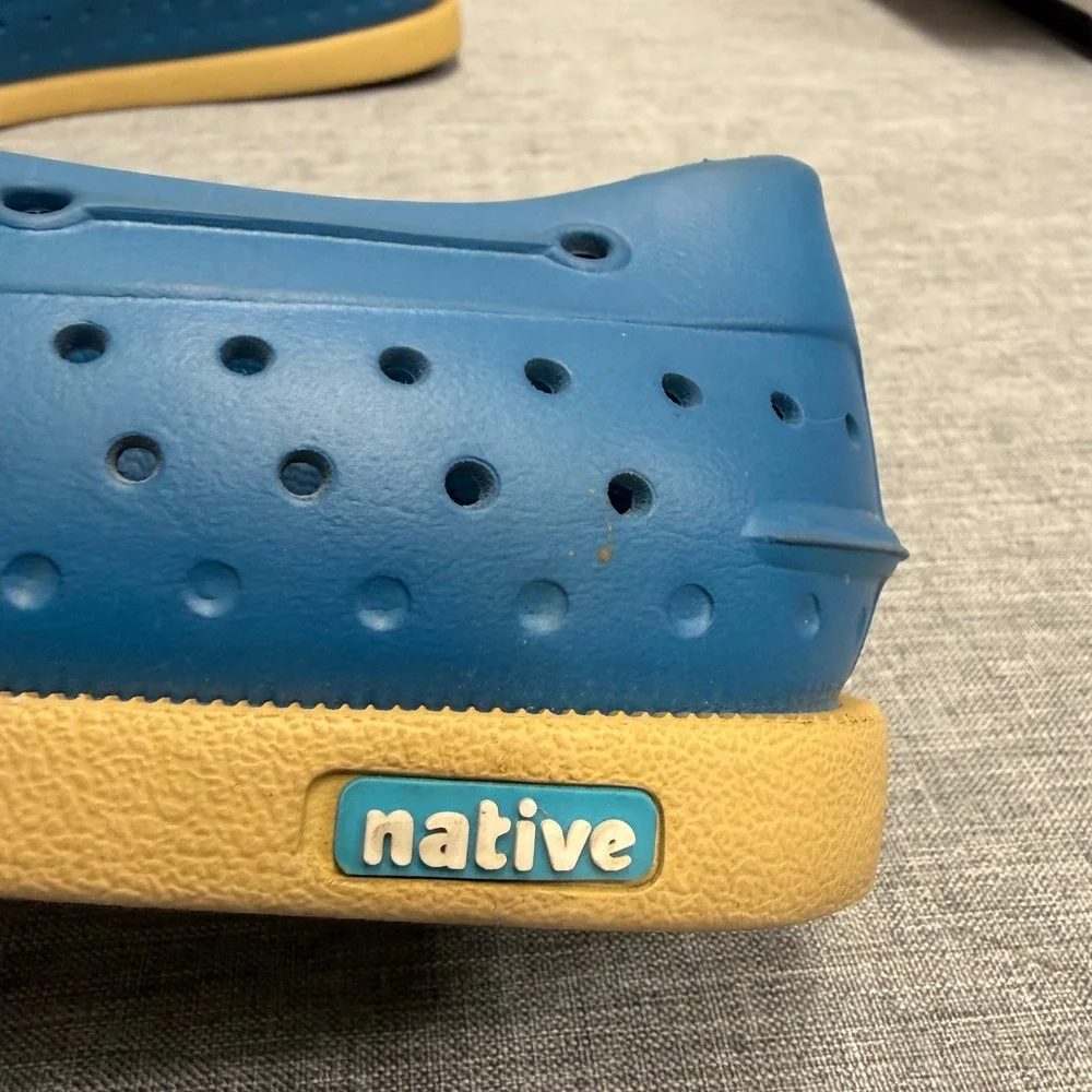 Native Shoes Howard Men 9 Blue EVA Perforated Slip On Water Boat Shoes Gum Sole